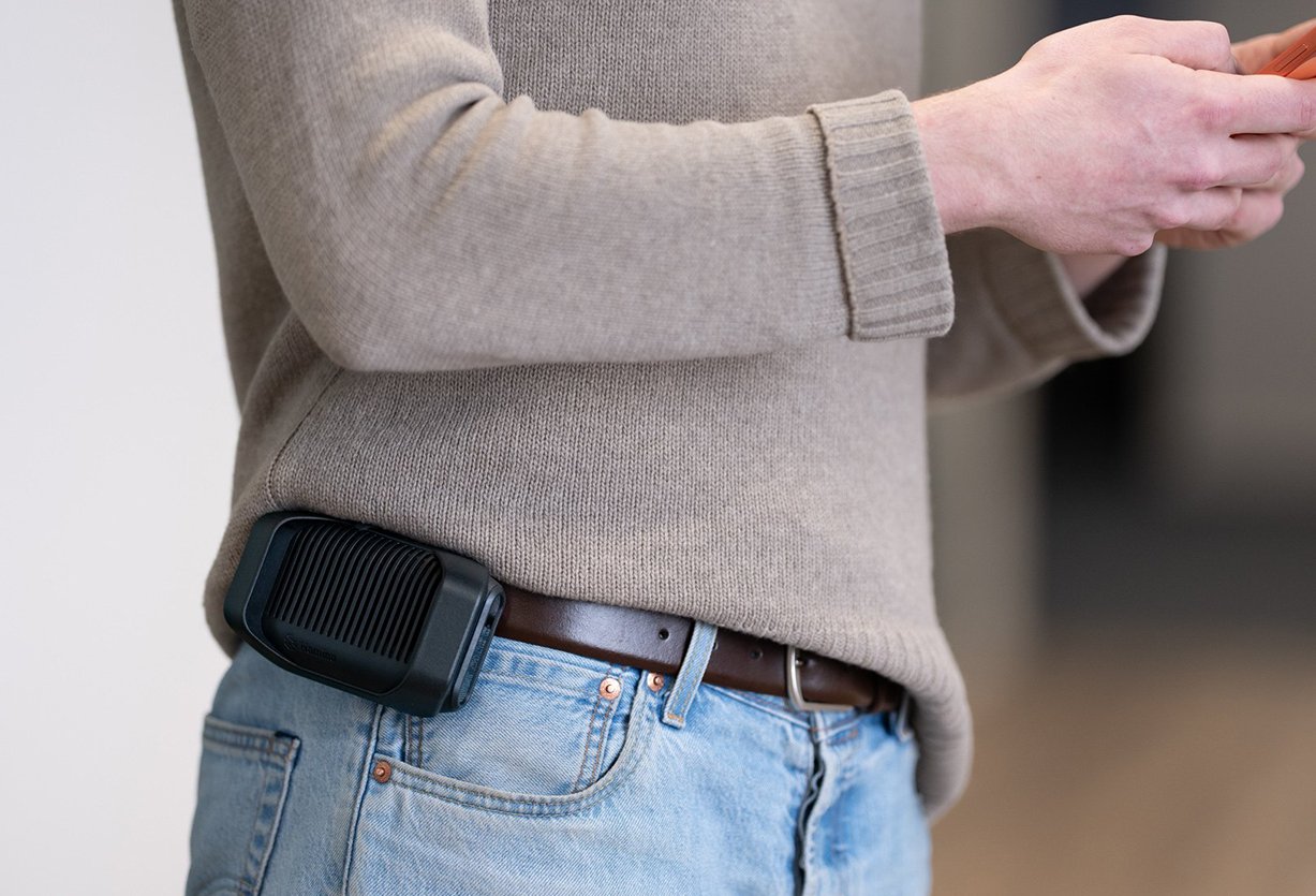 clip-clipped-to-belt